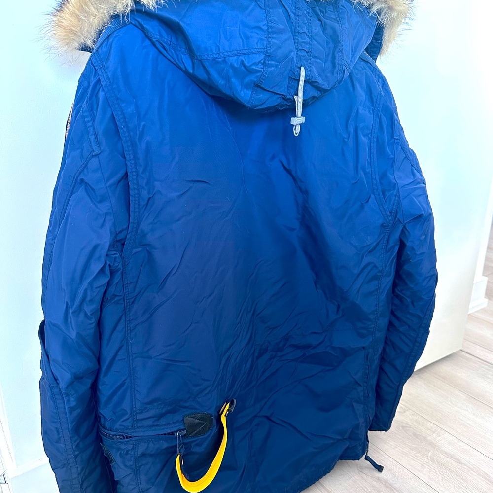 Parajumpers Logo-Patch Long-Sleeved
Zipped Padded Coat. Large size.